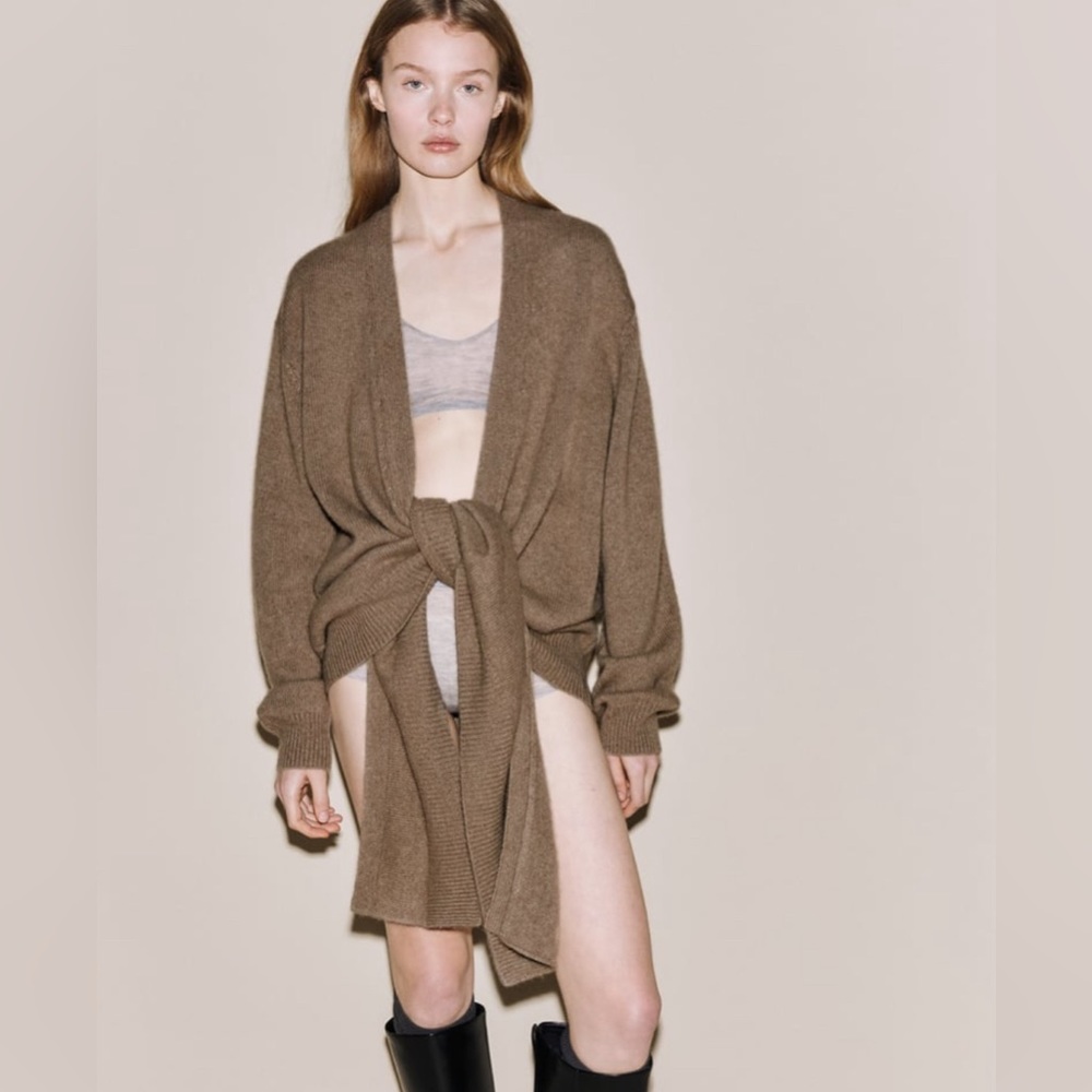 100% cashmere knotted jacket